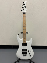 Load image into Gallery viewer, KRAMER PACER VINTAGE IN PEARL WHITE WITH SEYMOUR DUNCAN HUMBUCKERS!!!
